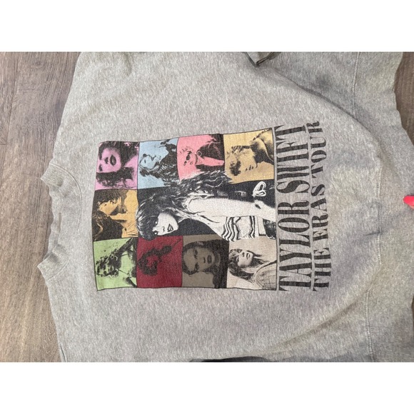 Taylor Swift The Eras Tour Graphic Sweatshirt Grey Crewneck large - Picture 2 of 5